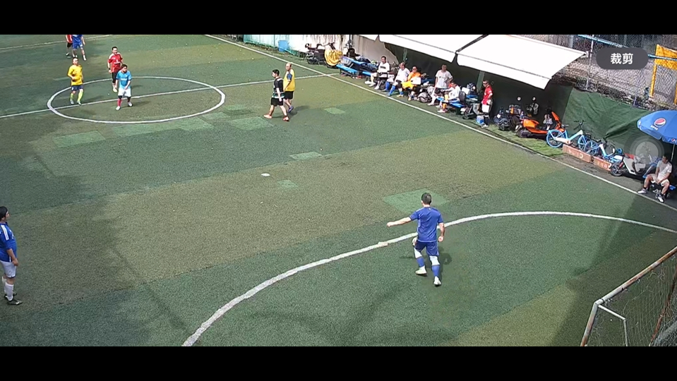 aoa体育教练-关于柏林联队球员们热情参加草根足球活动的信息