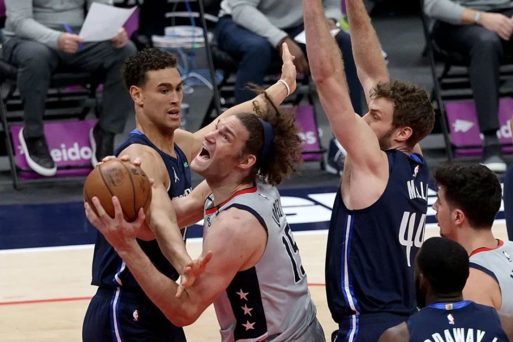 小牛队以出色表现取得胜利,斩获三分(小牛队以出色表现取得胜利,斩获三分英雄) 小牛队以出色表现取得胜利,斩获三分(小牛队以出色表现取得胜利,斩获三分英雄)