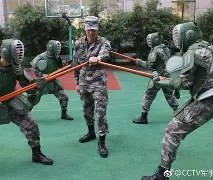 aoa体育视频-塔斯马尼亚联技战术演练密集，冲刺冠军全力以赴的简单介绍