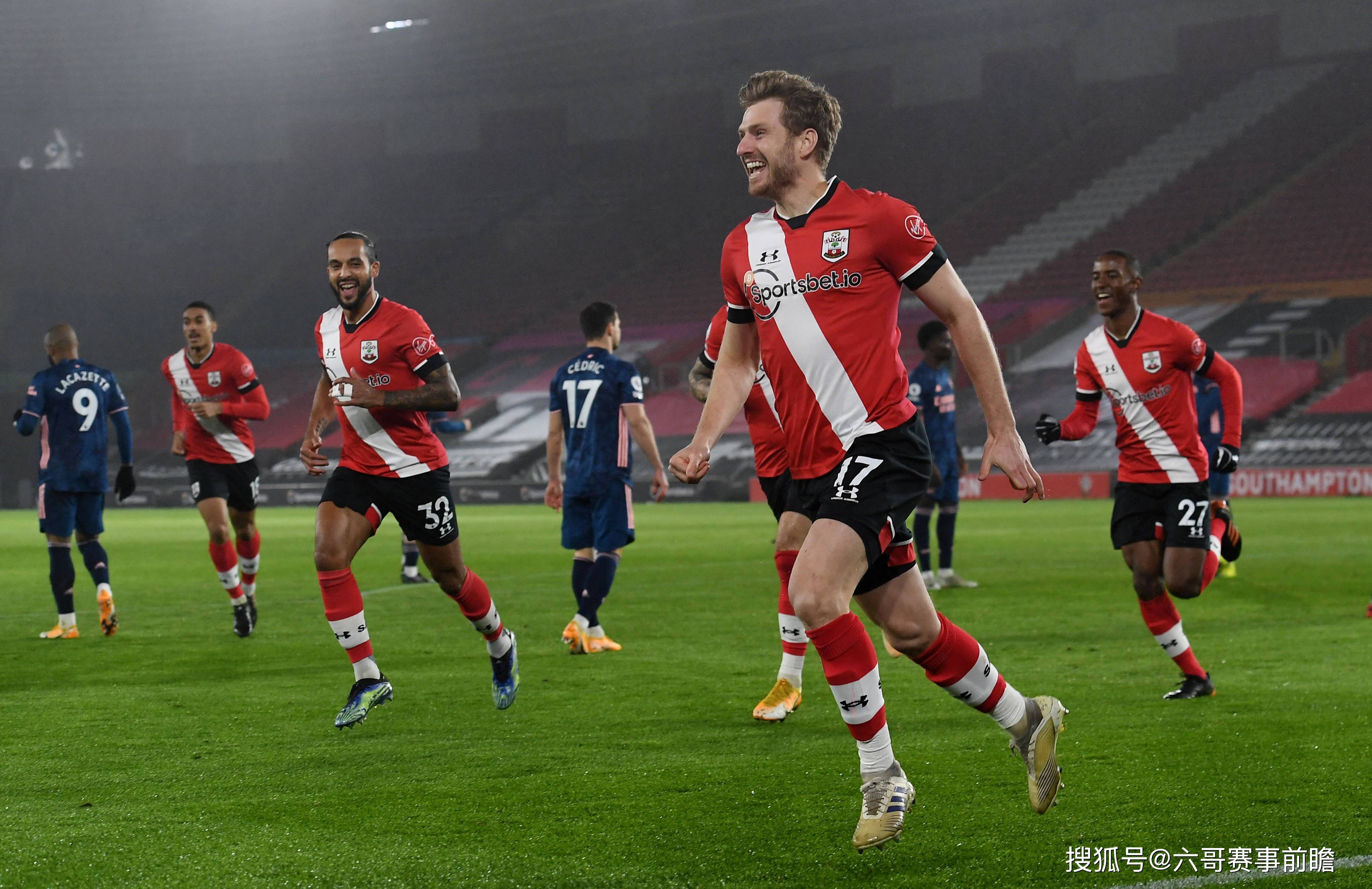 博恩茅斯球员表现出色,帮助球队取胜 博恩茅斯球员表现出色,帮助球队取胜