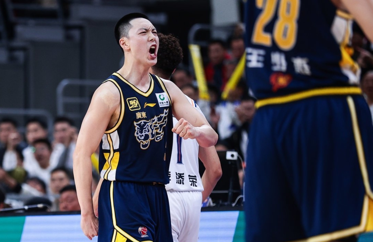 aoa体育官网-包含还原经典：表现均值，球队训练成冠军常态的词条