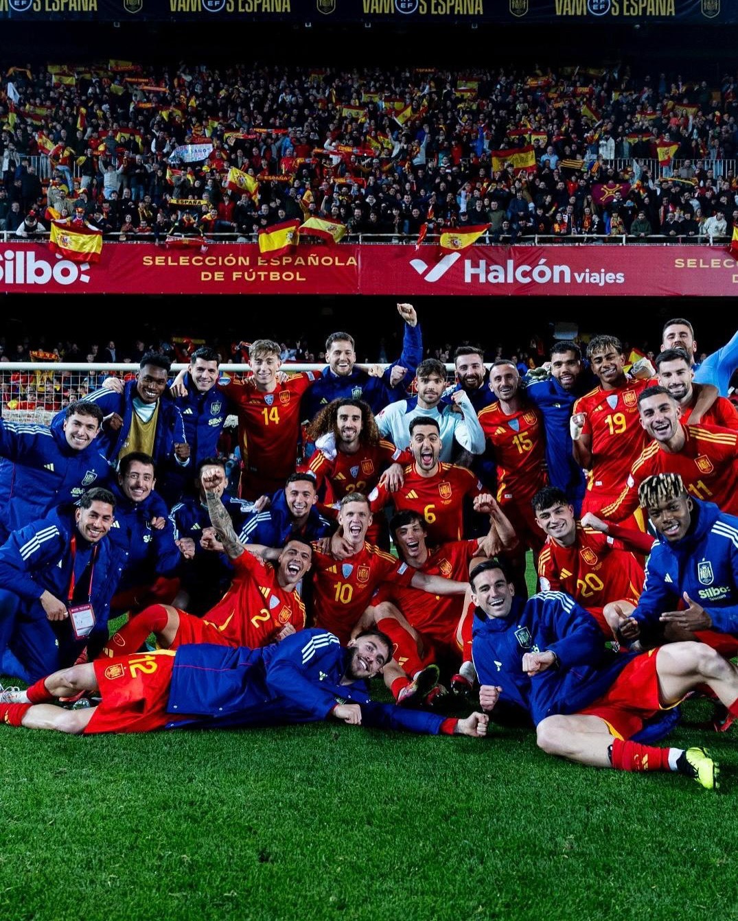 aoa体育活动-西班牙队士气高涨，备战接下来的重要战役的简单介绍