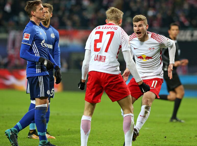 沙尔克青年队取得胜利,继续稳坐次席 沙尔克青年队取得胜利,继续稳坐次席