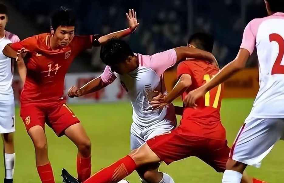 aoa体育-某中超球队在近期比赛中表现出色