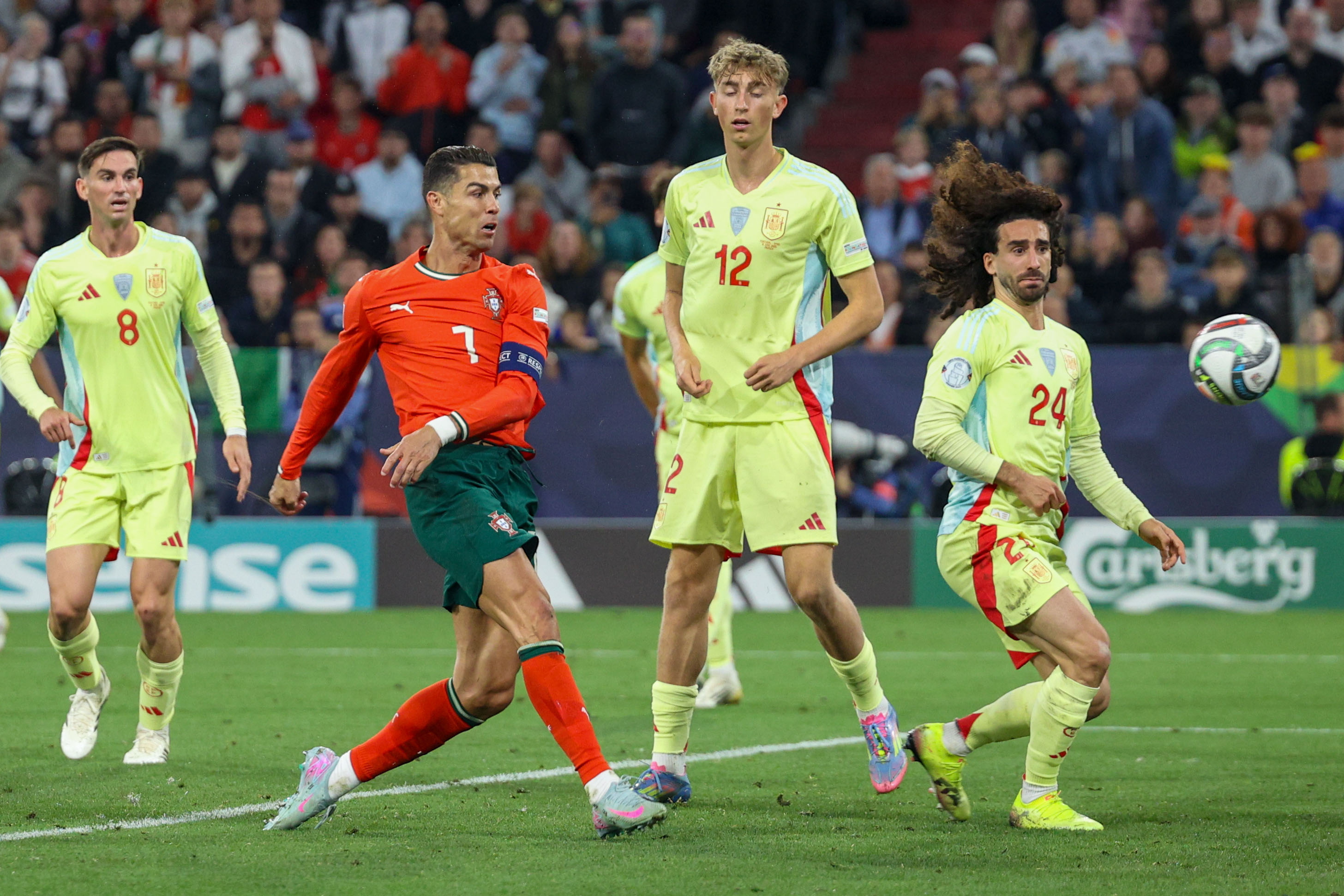 aoa体育馆-葡萄牙队备战面对匈牙利挑战