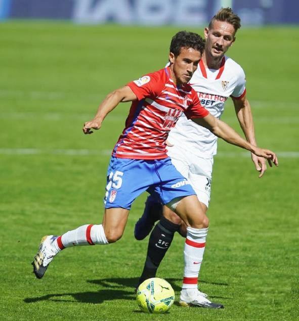 aoa体育直播-格拉纳达在客场比赛中实现胜利，士气高涨的简单介绍