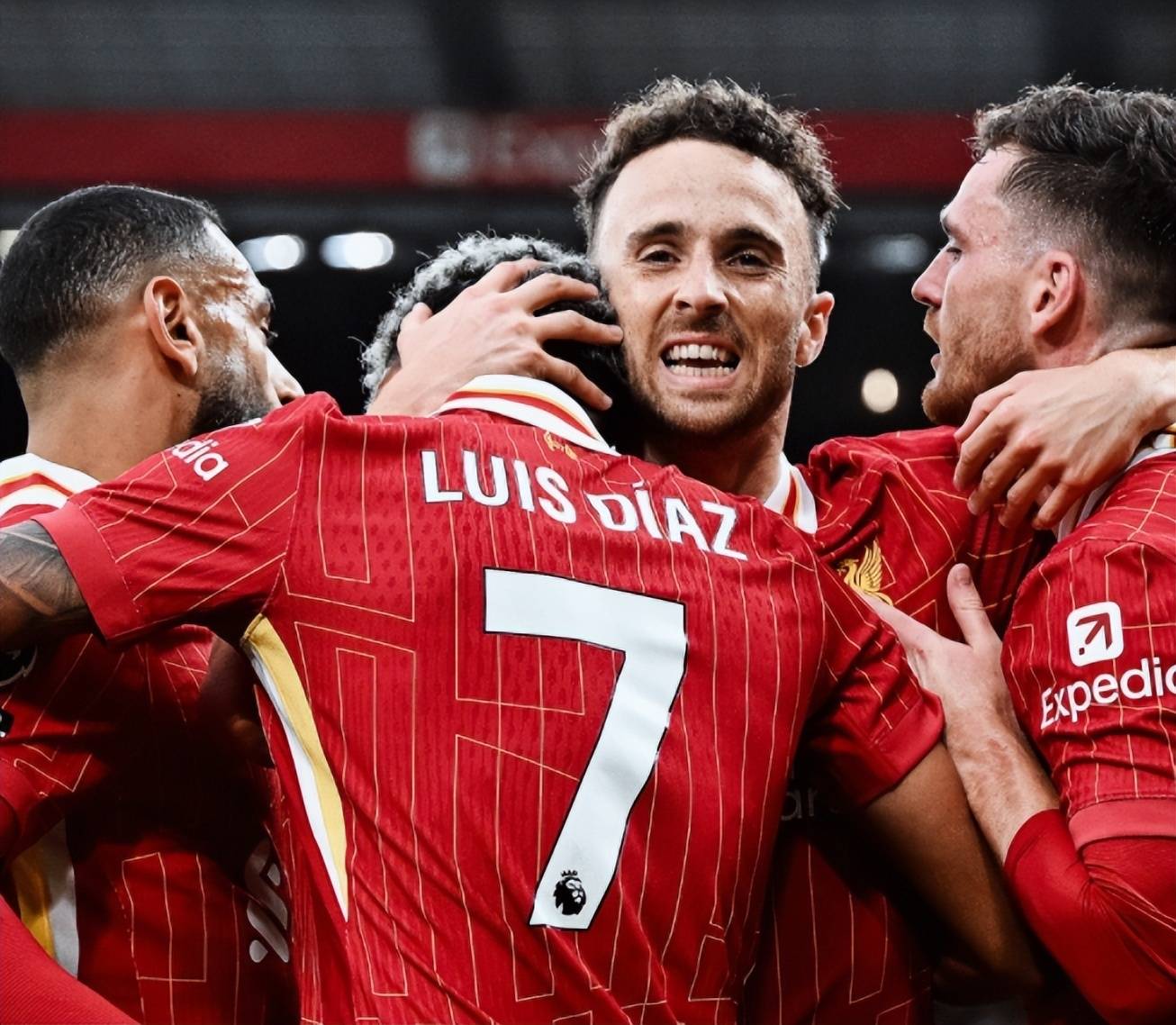 利物浦三连胜，重返英超领先位置