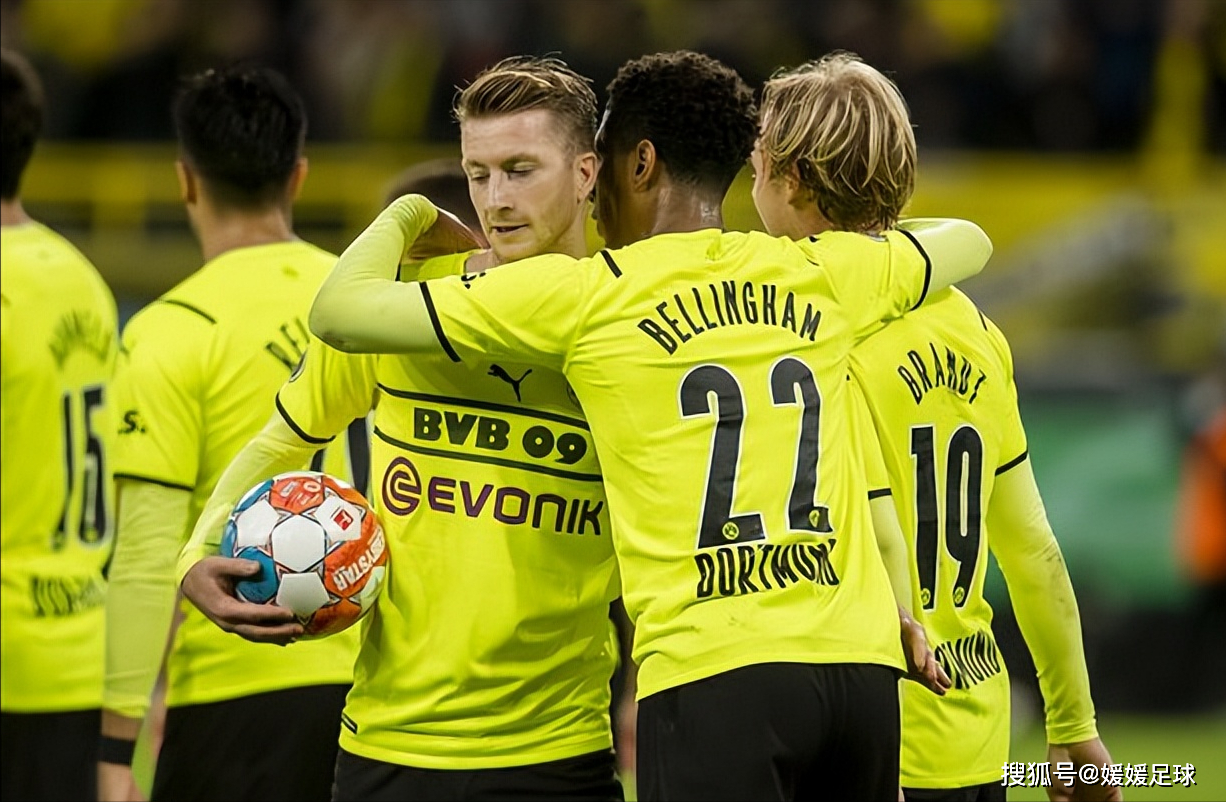 aoa体育-柏林赫塔比赛中脱颖而出，抢走三分