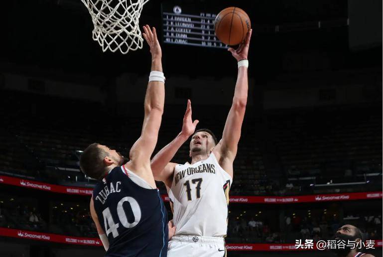 包含鹈鹕队内线球员连续多场比赛砍下两双数据的词条