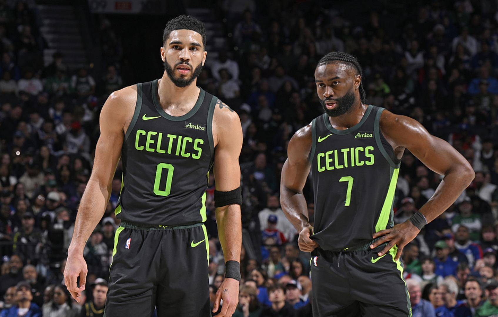 aoa体育直播-76人战胜凯尔特，取得领先